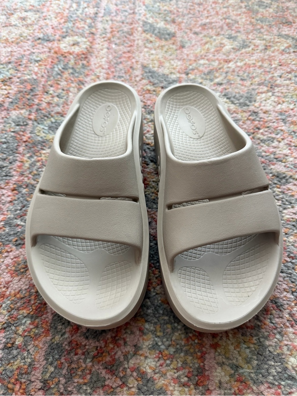 OOFOS Women’s Luxe Platform Slide